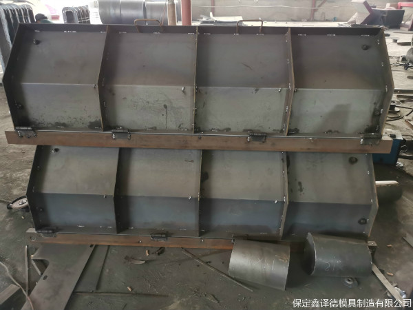 階梯式河道擋土墻模具造價(jià)低，階梯自嵌式擋土墻模具質(zhì)量好